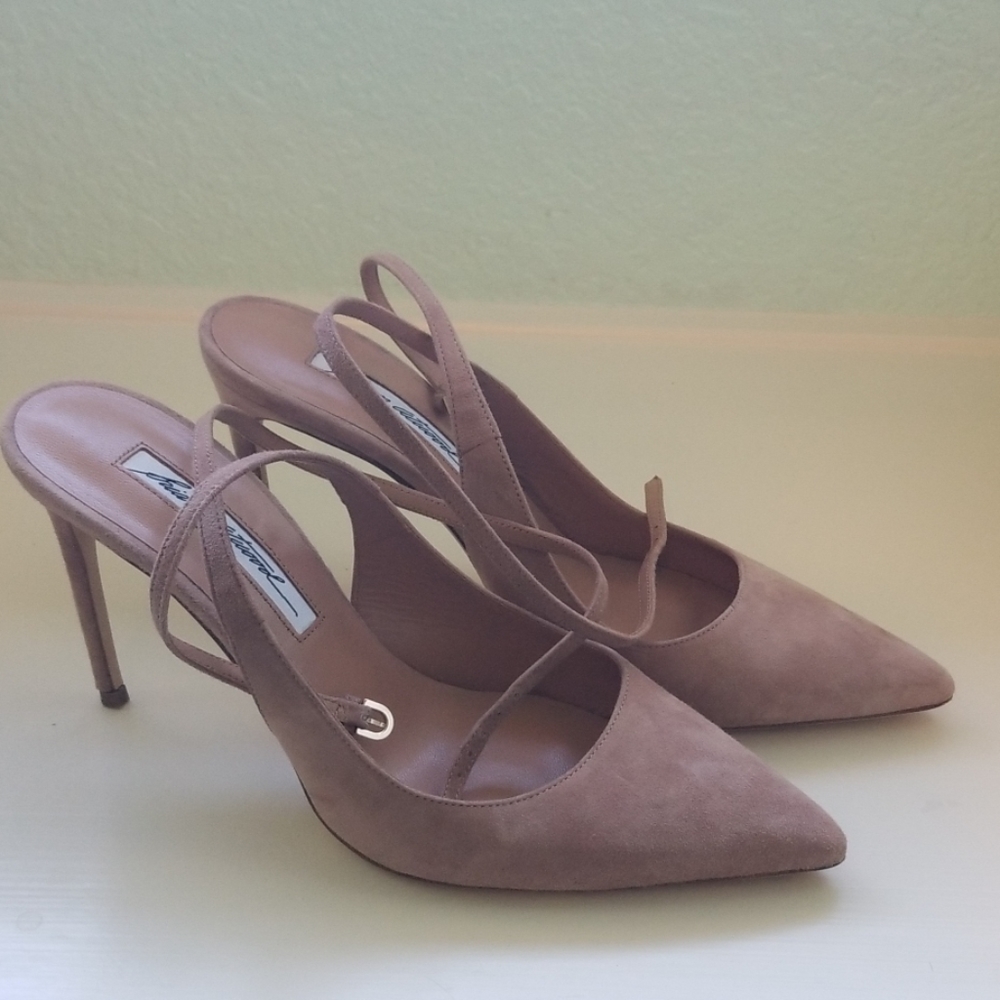 Brian Atwood Nude Vicky Pump